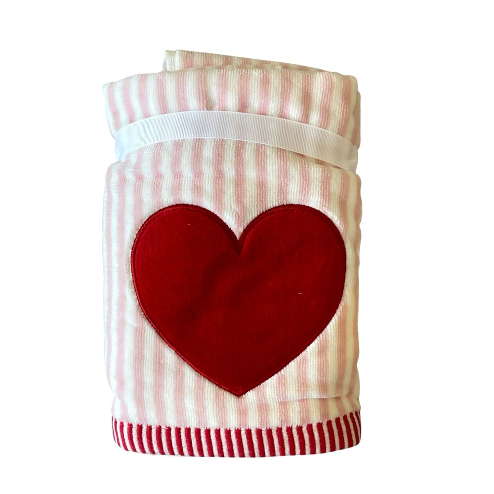 2pc Valentine's Day Hand Towels Embroidered Red Heart Pink Stripes 18x28 Cotton
